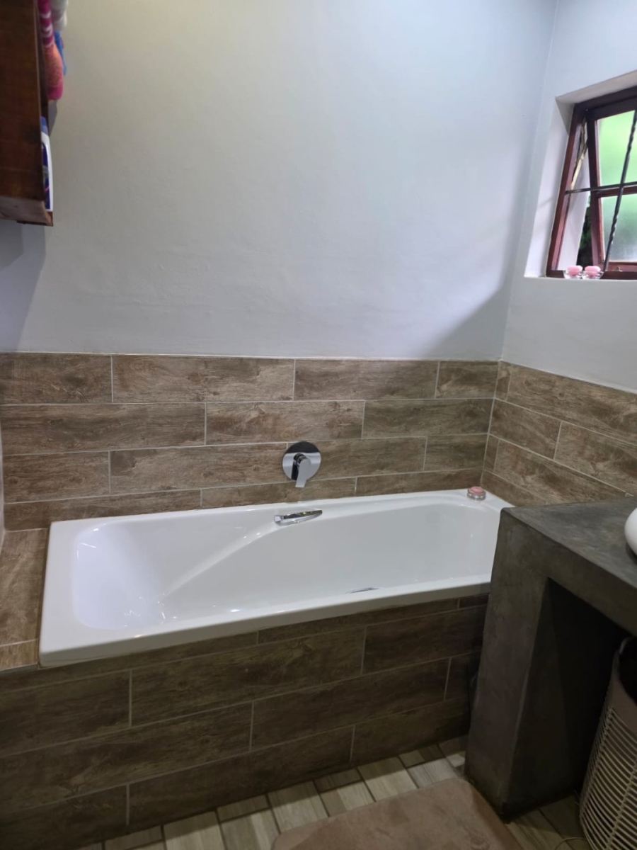 4 Bedroom Property for Sale in Universitas Free State
